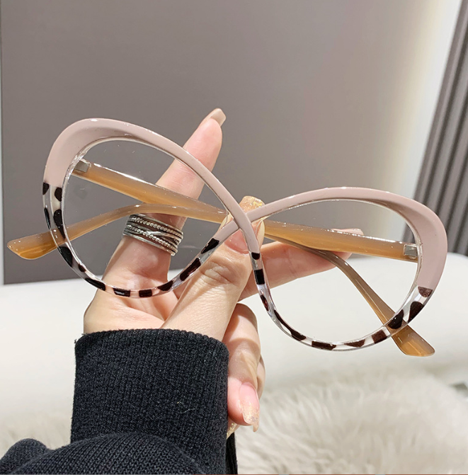 Fashion new color changing anti blue light glasses women trendy oval color contrast stitching glasses frame - Dash Trend