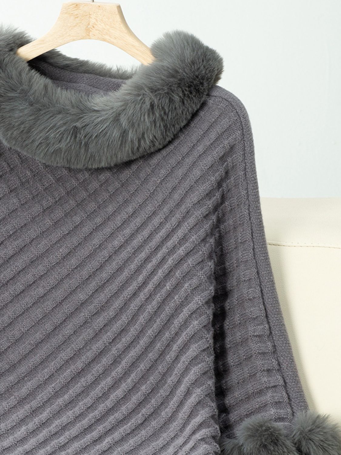 Fuzzy Trim Texture Three-Quarter Sleeve Poncho