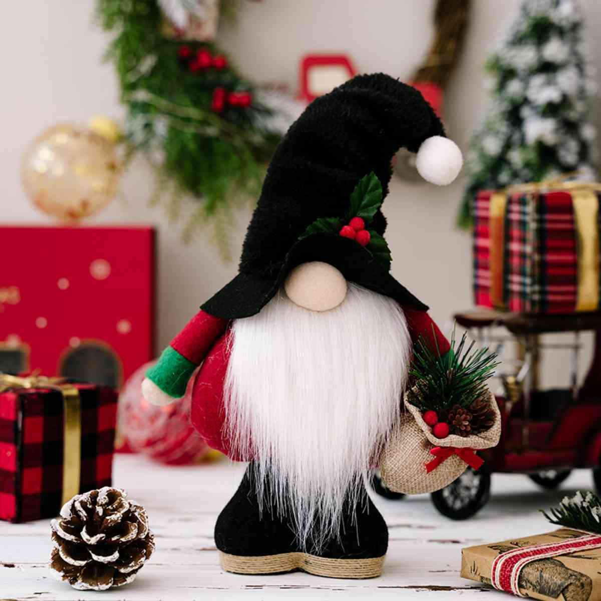 Christmas Faceless Gnome - Dash Trend