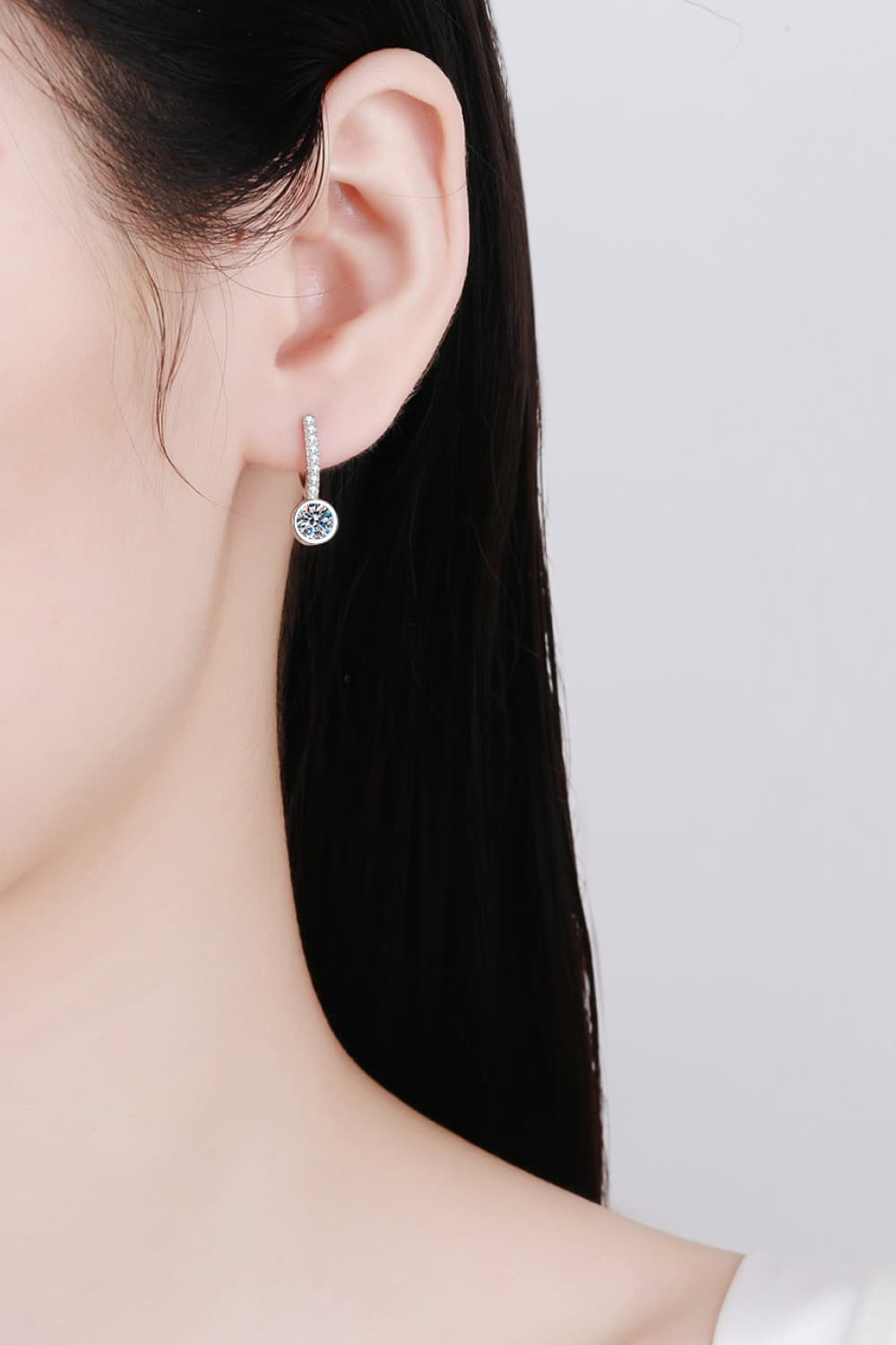 1 Carat Moissanite Rhodium-Plated Drop Earrings - Dash Trend