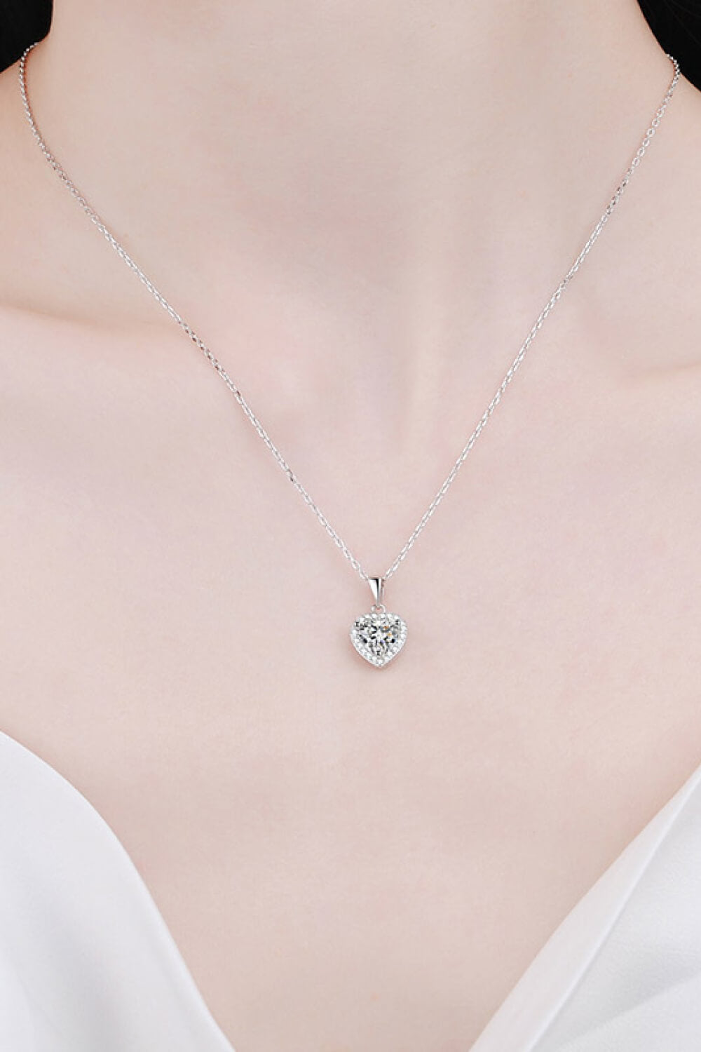 1 Carat Moissanite Heart Pendant Chain Necklace - Dash Trend